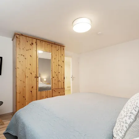 Appartement Haus Strandgefluester Sandbank *